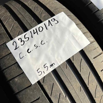 2 x Continental 235-40-19 Zomerbanden 5,5mm, 19 inch, Gebruikt, Ophalen of Verzenden, 235 mm