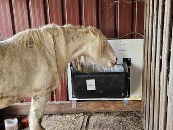 Kunststof slowfeeder hooiruif | paard | 140 liter | hay-bar, Verzenden, Nieuw