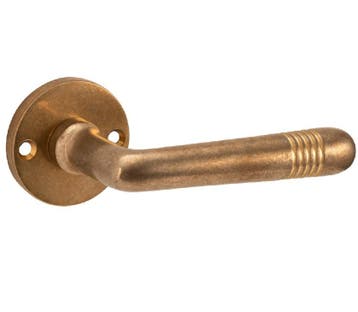 Deurklink op ongeveerd rozet Art-Deco/Elegant messing antiek, Doe-het-zelf en Verbouw, Deuren en Horren, Verzenden, Nieuw