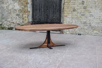 Exclusieve ovale noten tafel Frjemd NIEUW nu in de showroom, Overige houtsoorten, Moderne luxe stijl eettafels op maat gemaakt uit eigen fabriek