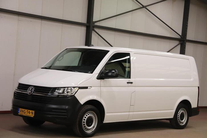 Volkswagen Transporter 2.0 TDI L2H1 LANG EURO 6 ACHTERUIT..., Auto's, Bestelauto's, Dealer onderhouden, Onderhoudsboekje, Handgeschakeld