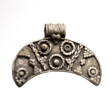 Oud-Romeins Zilver stijl Filigraanwerk maanhanger