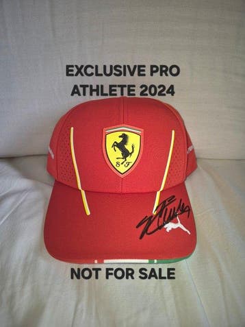 Ferrari - EXCLUSIVE PRO ATHLETE - Charles Leclerc - 2024 -, Verzamelen, Automerken, Motoren en Formule 1, Nieuw