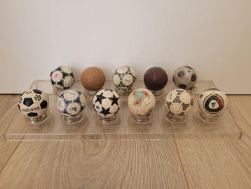Fútbol - ADIDAS miniatuurballen (11 sleutelhangers +, Nieuw