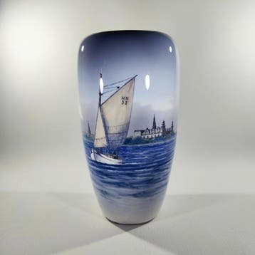 Royal Copenhagen - Vaas - 2609/1049 - Porselein