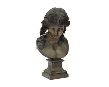 Een bronzen buste voorstellende Ariadne, 19e/20e eeuw