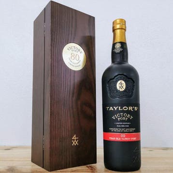 Taylors, Victory - 80 years old Tawny - Gebotteld in 2025 -, Nieuw