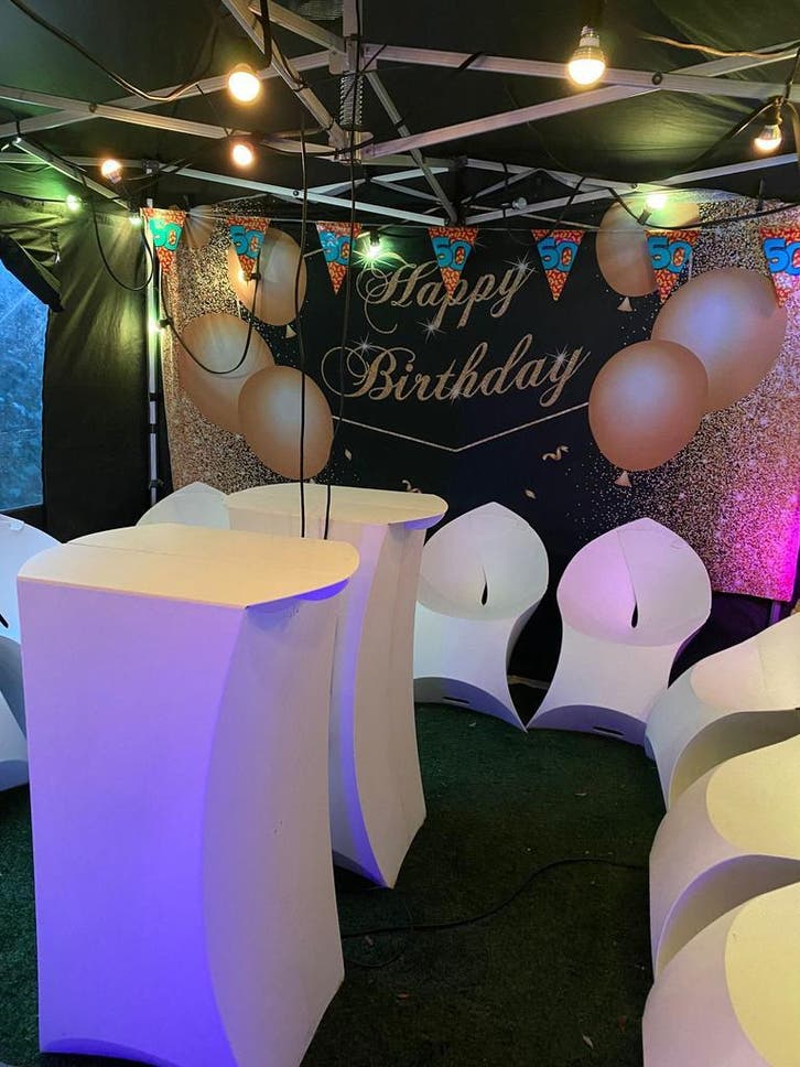 Easy up partytent 4,5x3 6x3 4,5x6 6x6 6x9 huren MEGA ACTIES, Hobby en Vrije tijd, Feestartikelen | Verhuur, Overige, Nieuw, Ophalen