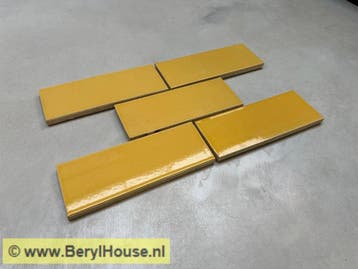 € 20,- per m2  St.Joris Geel verglaasde tegels strippen, Verzenden, Nieuw, Minder dan 20 cm, 20 tot 40 cm
