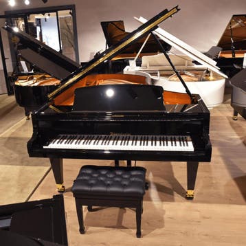Actie -30% Bösendorfer 225 PE messing vleugel - 42082, Muziek en Instrumenten, Piano's, Nieuw, Zwart, Vleugel