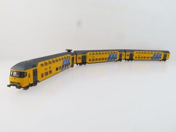 Lima H0 - 129723K - Treinstel (1) - 3-delige treinset met, Nieuw