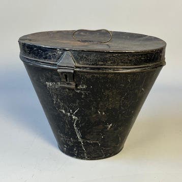 Decoratief ornament - Antieke Blikken Hoedendoos - Tole ware
