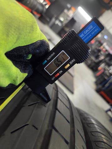 235/45/20 100Y PIRELLI ZOMERBANDEN 6,5MM PROFIEL 4X, Auto-onderdelen, Ophalen, Gebruikt, 235 mm, Band(en)