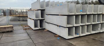 Keerwanden / Sleufsilo wanden 2e keus OP=OP MOET WEG, Ophalen, Zo goed als nieuw