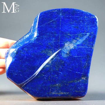 Intens koningsblauw lapis lazuli Gepolijst vrijvormig