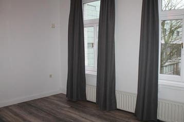 Appartement Rijksweg Zuid in Sittard, Huizen en Kamers, Sittard, Via bemiddelaar, Limburg, Appartement