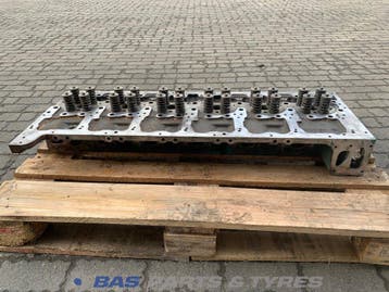 Cilinderkop Volvo D13K 460 21368560, Auto-onderdelen, Ophalen, Gebruikt, Volvo, Motor en Toebehoren