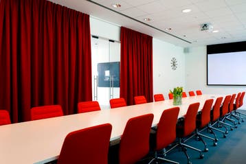 Kantoorruimte in Zuidas I, Verzenden