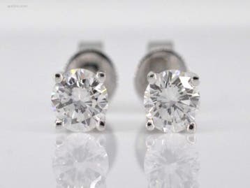 Witgouden diamanten oorbellen van 0.60 carat, Nieuw