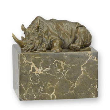A BRONZE SCULPTURE OF A LYING RHINOCEROS (Interieur), Verzenden, Nieuw