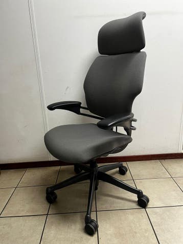 Humanscale Freedom bureaustoel, inclusief hoofdsteun, Verzenden, Zwart, Zo goed als nieuw, Bureaustoel