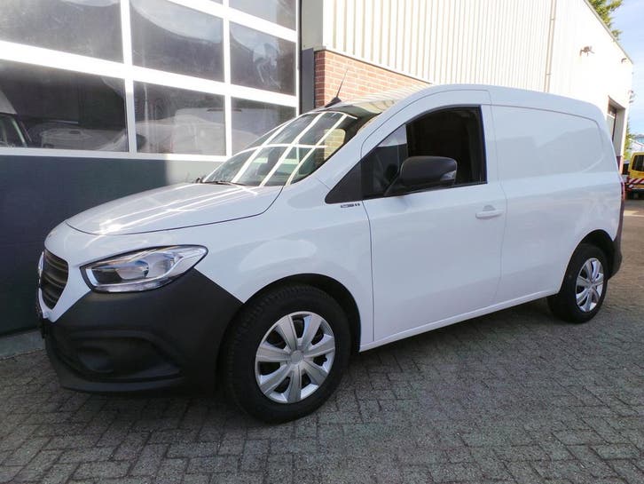 Mercedes-Benz Citan 108 CDI L1 NW MODEL, Auto's, Bestelauto's, Lease, Zwart, Handgeschakeld, Wit, Financial lease, Stof, Diesel