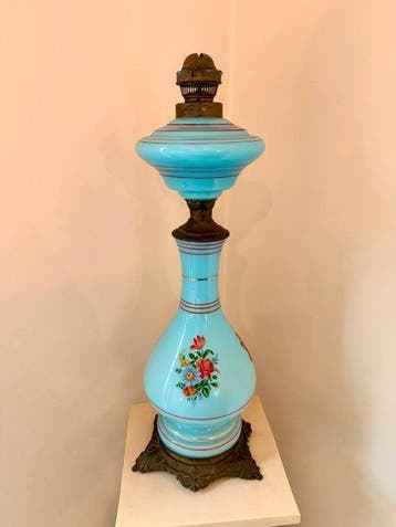 Petroleumlamp - Porselein - Lamp Napoléon opaline