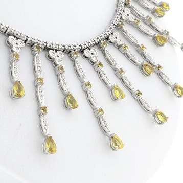 Witgouden collier met gele saffier en diamanten; Ca. 2,00..., Gebruikt, Ophalen of Verzenden, Met edelsteen, Goud