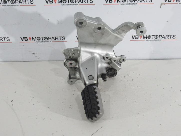 Ducati Multistrada V4S Voetsteun rechts voor, Motoren, Onderdelen | Overige, Ophalen of Verzenden