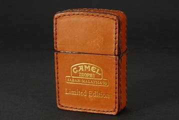 Zippo - 1993 Limited Edition CAMEL TROPHY SABAH MALAYSIA ’93, Verzamelen, Nieuw