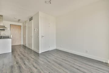 Studio te huur in s-Gravenhage - 23 m² - 1 kamer(s), Huizen en Kamers, Den Haag