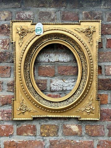 Lijst - 224. Antieke goud vergulde schilderijlijst. Voor