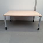 Steelcase vergadertafel ahorn kleur blad - 160x100 cm, Zakelijke goederen, Kantoor en Winkelinrichting | Kantoormeubilair en Inrichting