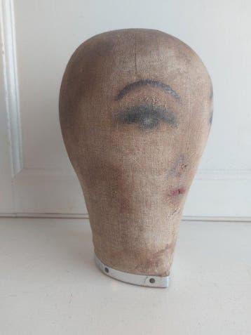 Mannequin - Antique millinary hat block, pruikenmakershoofd,