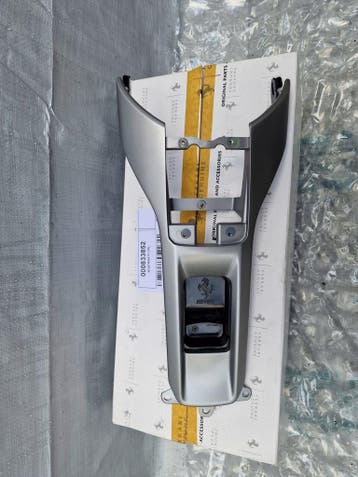 tunnel Ferrari 12 Cilindri 000833852 voor 812 Superfast, Auto-onderdelen, Verzenden, Gebruikt