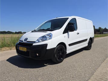 Toyota ProAce 2.0D L2H1 Aspiration, Euro 5, Stof, Gebruikt, Zwart
