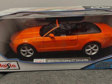 Maisto 1:18 - Model sportwagen - 2010 Ford Mustang GT, Nieuw
