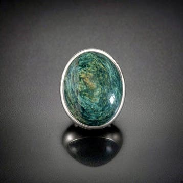 Ring in obsidiaan Manta huichol. Zeldzame variëteit.