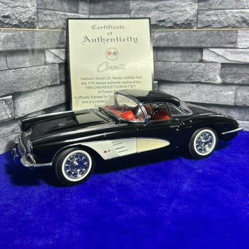Autoart 1:18 - Modelauto - Chevrolet Corvette C1 (1959), Nieuw