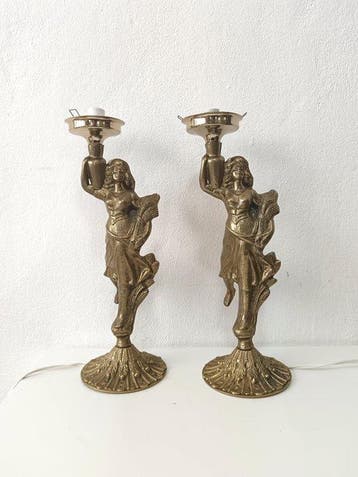 Lamp (2) - Lampen met vrouwelijke figuren - Brons - Een paar
