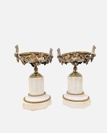 Magnifique Paire de Cassolettes en bronze et marbre de