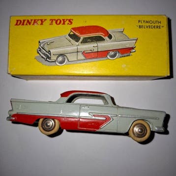 Dinky Toys 1:43 - Modelauto - Plymouth Belvedere, Hobby en Vrije tijd, Modelauto's | 1:5 tot 1:12, Nieuw