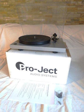 Pro Ject - Debut II / 2-snelheids handmatige riemaandrijving, Nieuw