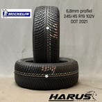 245/45/19 102V Michelin winterbanden 6,8mm profiel 2X, 19 inch, Band(en), Personenwagen, Gebruikt
