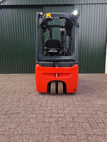 Linde E16 Elektrische Heftruck Triplex Spreider 2075 uur!, Linde, Heftruck, Ophalen of Verzenden, 1000 tot 2000 kg