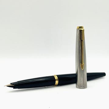 Parker - 45 black barrel with brushed metal cap 14K Nib -, Verzamelen, Pennenverzamelingen, Nieuw