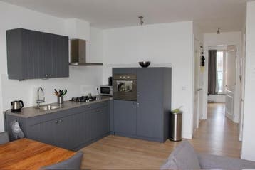Te huur: Appartement Emmastraat in Vlaardingen, Huizen en Kamers, Vlaardingen, Appartement, Zuid-Holland