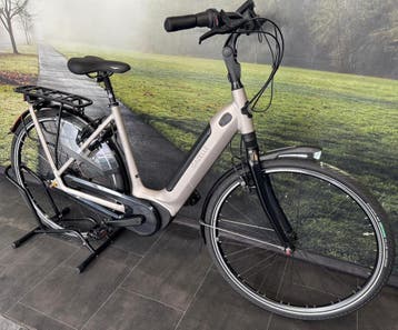 NIEUWE Gazelle Grenoble C8 Electrische Damesfiets - 53CM, Fietsen en Brommers, Nieuw, Ophalen of Verzenden, 51 tot 55 cm, 50 km per accu of meer