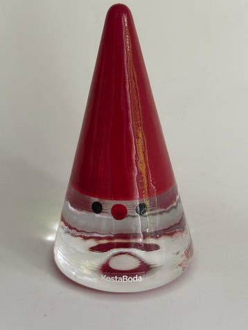 Anna Ehrner - Kerstbeeldje Kosta Boda - NOEL Santa rood 11,5, Nieuw