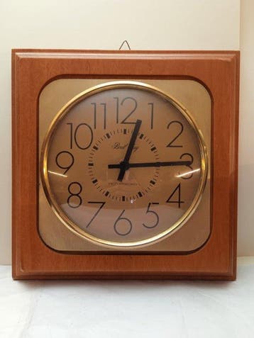 Wandklok - Breil Okay - Mid-century modern - Walnoot -, Antiek en Kunst